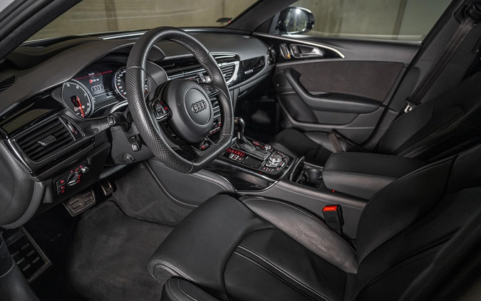 Audi RS6 cena 195000 przebieg: 250000, rok produkcji 2016 z Warszawa małe 781